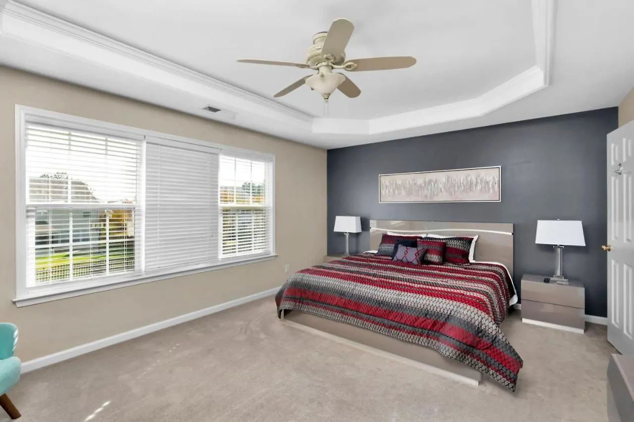 Holiday home Spectacular Singe-Family Home With Pool & Amenities Charlotte